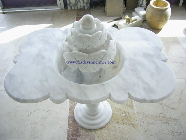 Yapraklı Mermer  Fıskiye